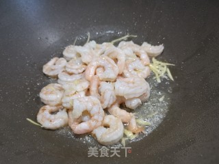 虾仁炒蔬菜丁的做法步骤：8
