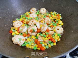 虾仁炒蔬菜丁的做法步骤：9