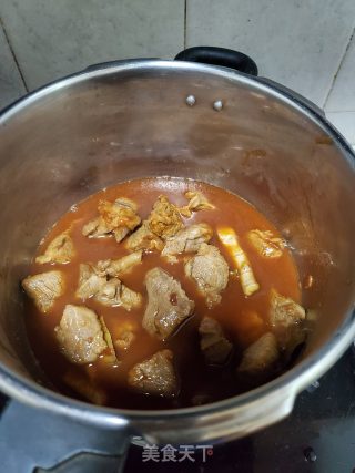 土豆焖牛腱子肉的做法步骤：5