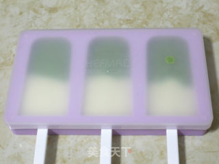 抹茶双色奶香雪糕的做法步骤：10
