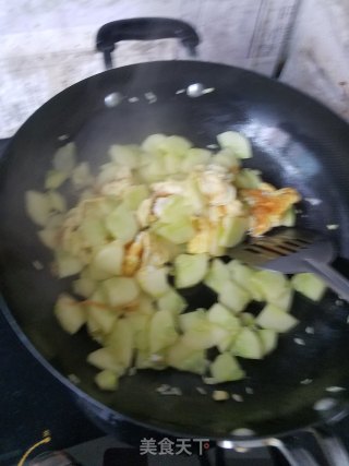 笨黄瓜炒鸡蛋的做法步骤：5