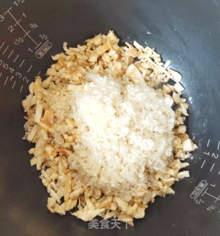 买榴莲剩下的皮不要扔|用来煮粥不仅补气养血还能清热泻火的做法步骤：3