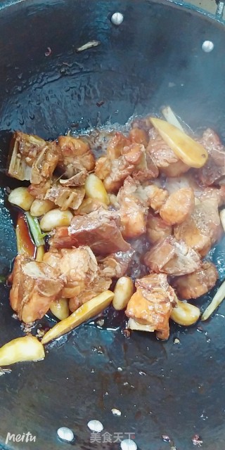 红烧蒜香排骨的做法步骤：10