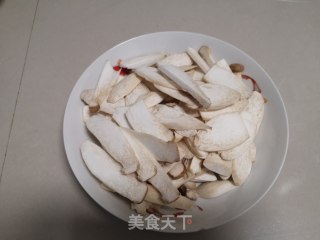 爆炒杏鲍菇菜豆角的做法步骤：1
