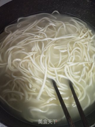 蔬菜炒面的做法步骤：2