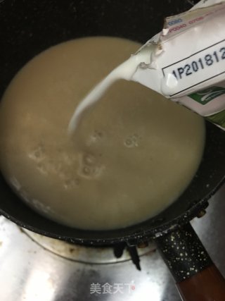 桃胶奶茶的做法步骤：5