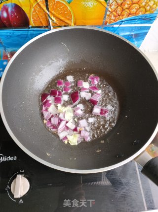 榨菜炒饭的做法步骤：3
