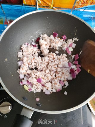 榨菜炒饭的做法步骤：4