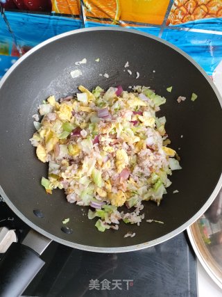 榨菜炒饭的做法步骤：12