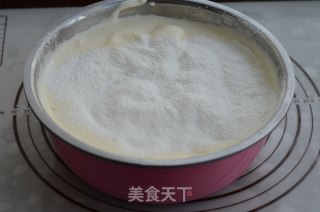 8寸KITTY海绵蛋糕的做法步骤：4