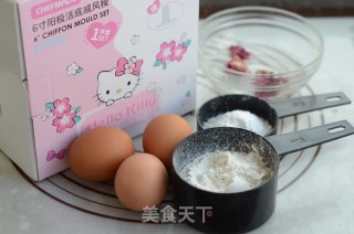 6寸中空玫瑰波浪戚风蛋糕的做法步骤：1