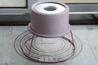 6寸中空玫瑰波浪戚风蛋糕的做法步骤：11