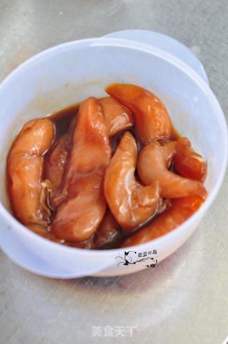 香草烤鸡胸的做法步骤：1
