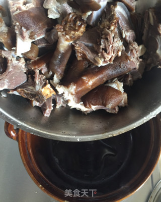萝卜焖腊羊肉的做法步骤：3