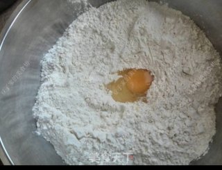 健康美观的油条的做法步骤：2