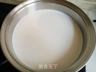 绿茶奶茶的做法步骤：2