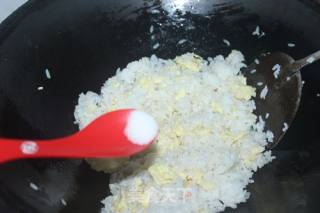 香菇酱炒饭的做法步骤：5