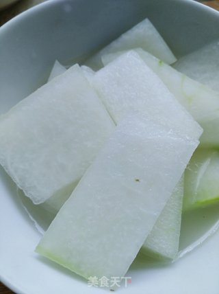 牛骨山药冬瓜汤的做法步骤：2