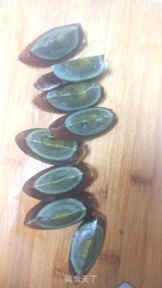 皮蛋豆腐的做法步骤：4