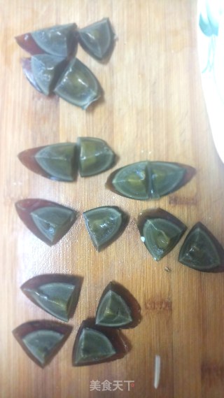 皮蛋豆腐的做法步骤：5