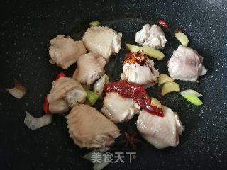 土豆炖鸡翅的做法步骤：7