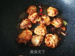 土豆炖鸡翅的做法步骤：8