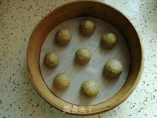 红枣馅黑芝麻红糖馒头的做法步骤：7