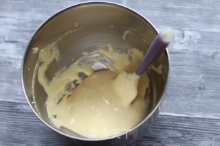 蛋黄溶豆的做法步骤：3