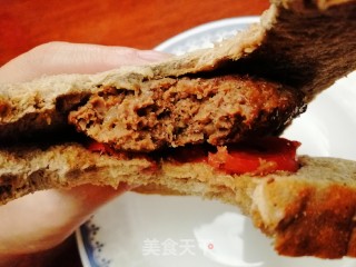 牛肉馅饼三明治的做法步骤：15