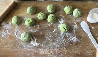 猪肉酸菜包子的做法步骤：12