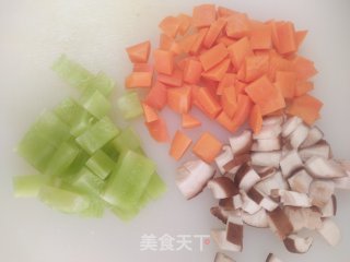 素烧三丁的做法步骤：2