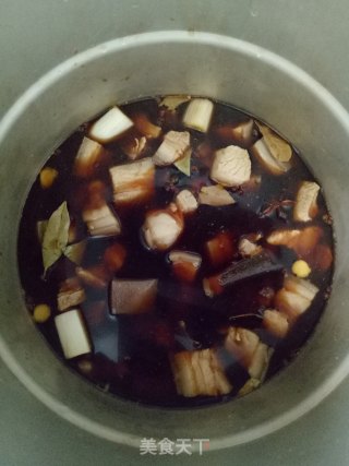 家常红烧肉的做法步骤：2