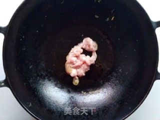 榨菜肉丝炒蛋的做法步骤：7