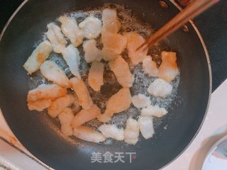 红烧巴沙鱼的做法步骤：3