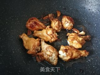 松茸干炖鸡翅根的做法步骤：12