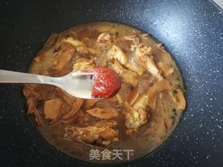 松茸干炖鸡翅根的做法步骤：16