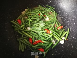 茄子炒豇豆的做法步骤：7