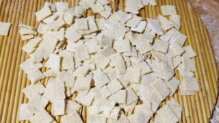 嘎嘣脆的山西小米锅巴，咔呲咔呲的做法步骤：4