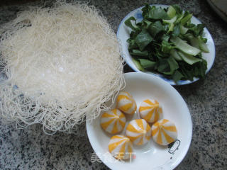 鱼籽包青菜米面的做法步骤：1