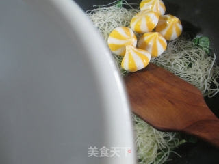 鱼籽包青菜米面的做法步骤：3