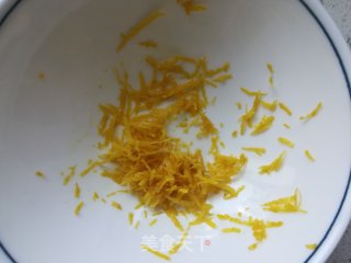 咕咕霍夫柠檬蛋糕的做法步骤：1