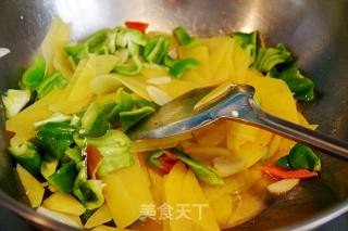 青椒土豆片的做法步骤：4