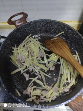 榨菜 炒四丝的做法步骤：5