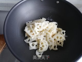 素炒莲藕的做法步骤：4