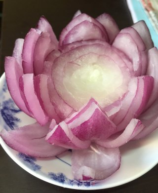 洋葱莲花的做法步骤：7