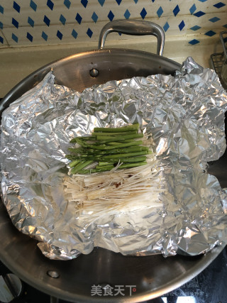 芦笋金菇焖鸡块的做法步骤：4