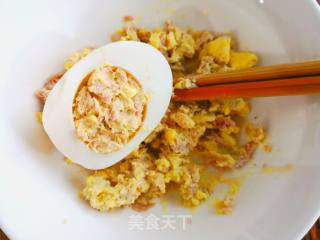 吞拿鱼镶蛋的做法步骤：3