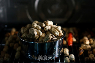 蒜香花生的做法步骤：11