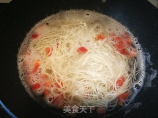 榨菜鸡蛋清汤面的做法步骤：7