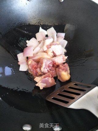 咖喱鸡肉的做法步骤：4